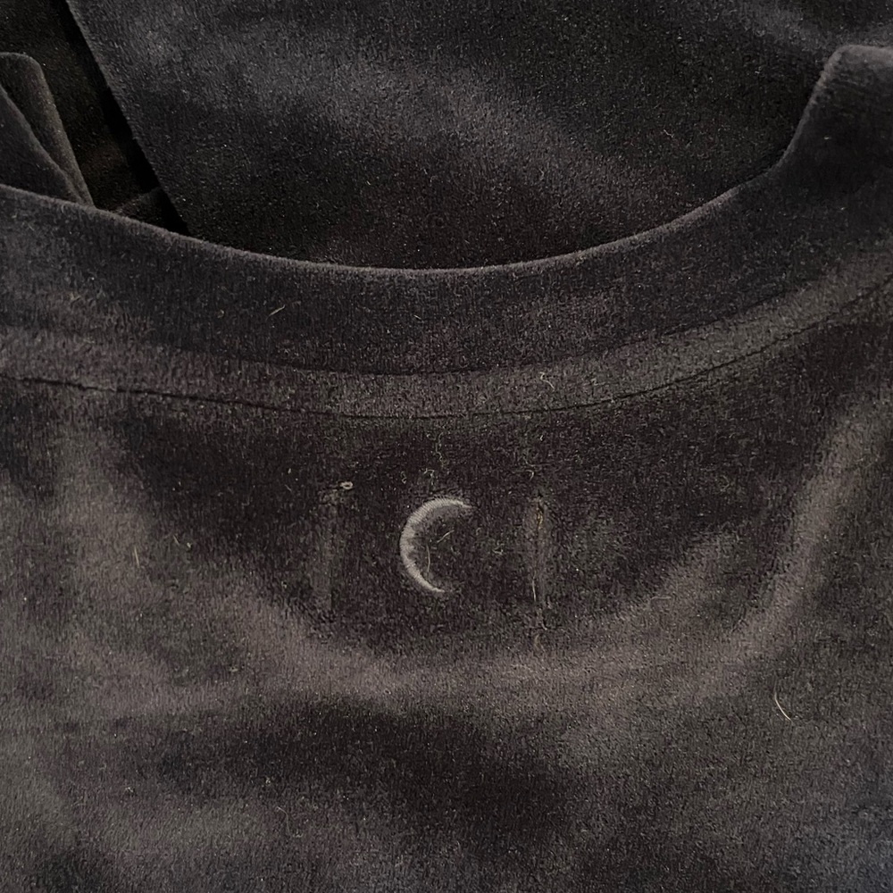 ZYIA Women’s Navy Velour Sweatshirt 2XL - Picture 5 of 5